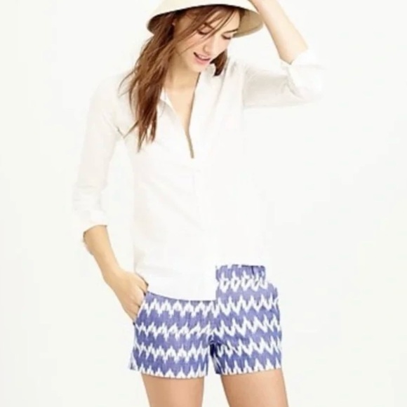 J. Crew Blue & White Chevron Shorts Size 8 - Picture 1 of 7